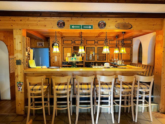 Gastronomie-Objekt Hof Weidelbach Theke im Gastraum